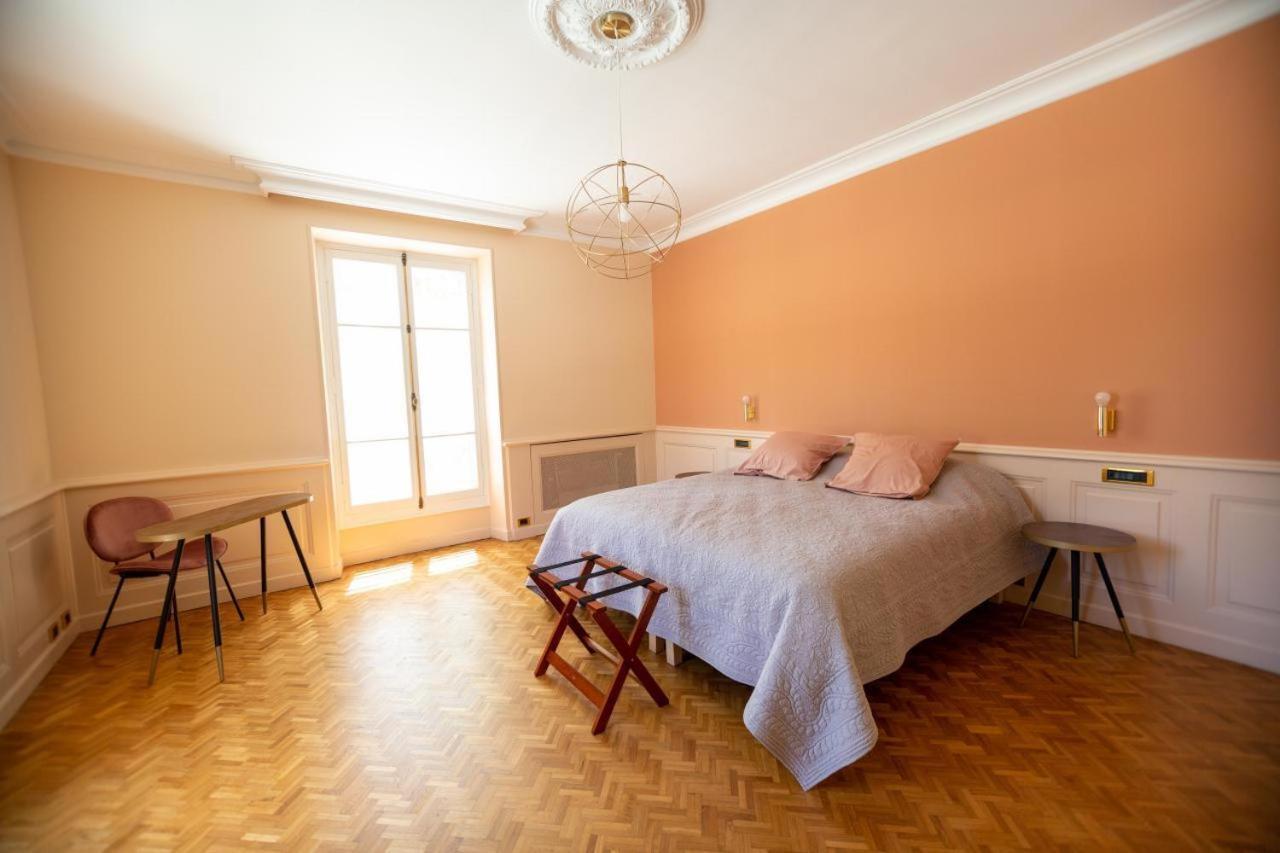 Les Frenes En Provence-Chateau Zen Avignon Room photo